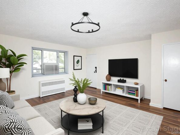 220-04 Stronghurst Avenue 185, Queens Village NY 11427