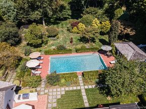 92 S Country Road, Remsenburg NY 11960
