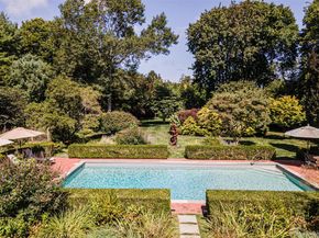 92 S Country Road, Remsenburg NY 11960