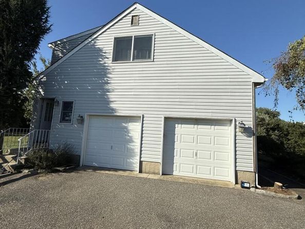 24 Kimberly Court, Baiting Hollow NY 11933