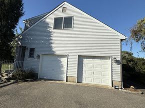 24 Kimberly Court, Baiting Hollow NY 11933