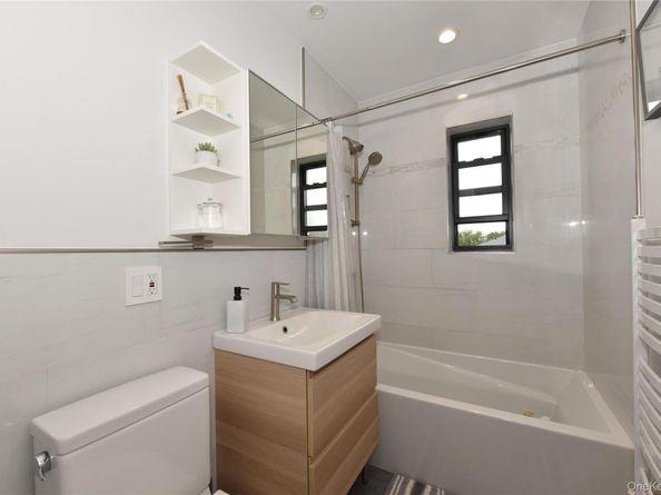 219-37 75th Avenue 160A2, Oakland Gardens NY 11364