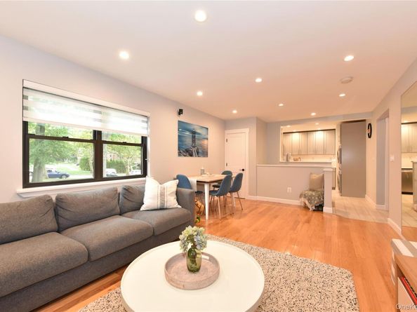 219-37 75th Avenue 160A2, Oakland Gardens NY 11364