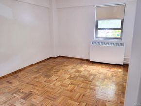 21-85 34th Ave 3B, Astoria NY 11106