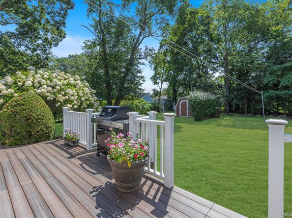 20 Revelyn Court, Sayville NY 11782