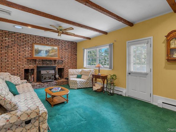 20 Revelyn Court, Sayville NY 11782
