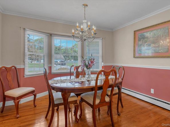 20 Revelyn Court, Sayville NY 11782