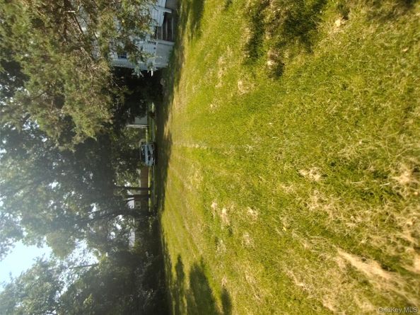 121 Woodland Drive, Mastic Beach NY 11951