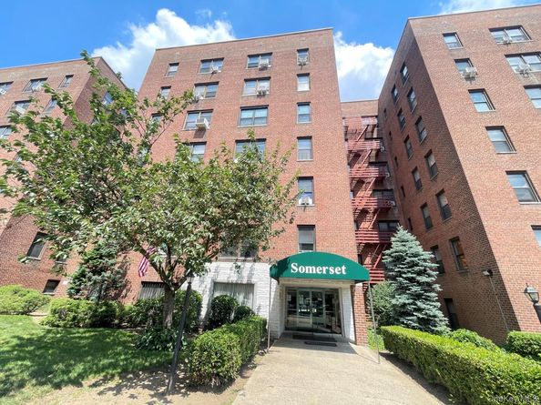 8385 116th St 4B, Kew Gardens NY 11418