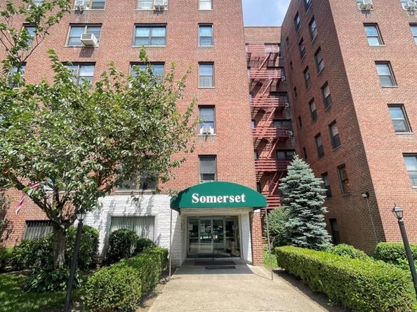 8385 116th St 4B, Kew Gardens NY 11418