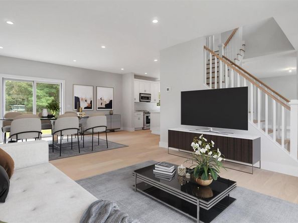 5B Fanning Avenue, Hampton Bays NY 11946
