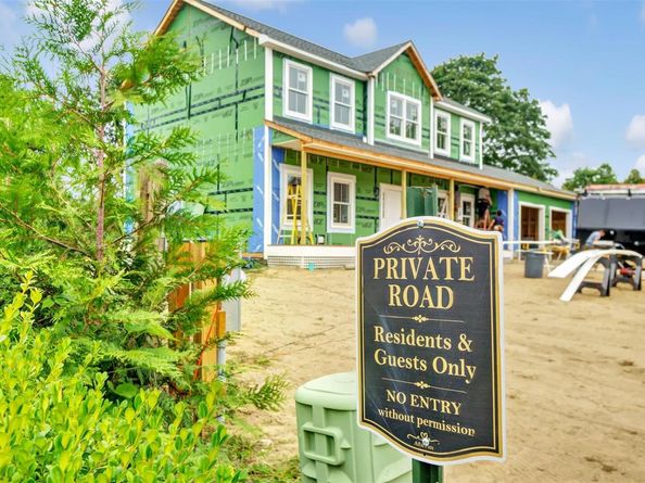 5B Fanning Avenue, Hampton Bays NY 11946