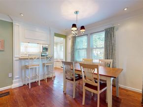 24 8th Avenue, Sea Cliff NY 11579