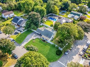 52 White Pine Way, Medford NY 11763