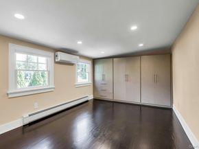 9 Arkays Avenue, East Islip NY 11730