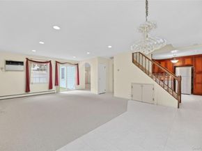 253 Raff Avenue, Carle Place NY 11514