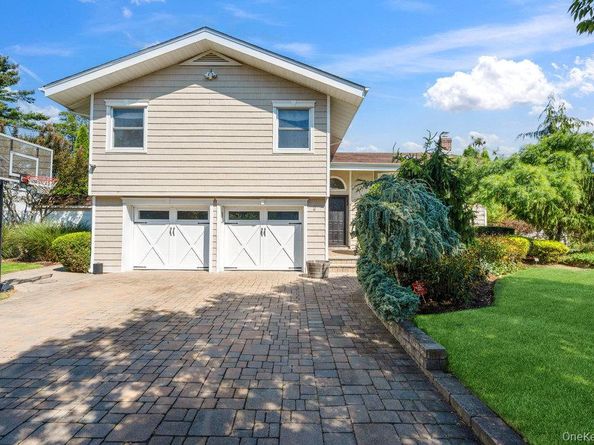 2 Flower Lane, Jericho NY 11753