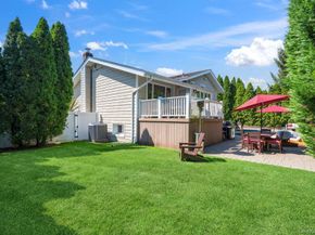 2 Flower Lane, Jericho NY 11753