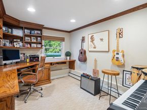 2 Flower Lane, Jericho NY 11753