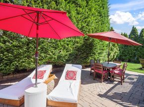 2 Flower Lane, Jericho NY 11753