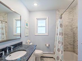 2 Flower Lane, Jericho NY 11753
