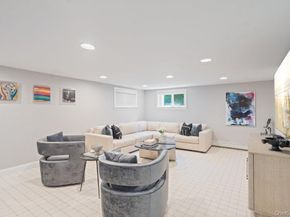 2 Flower Lane, Jericho NY 11753
