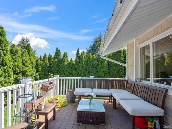 2 Flower Lane, Jericho NY 11753