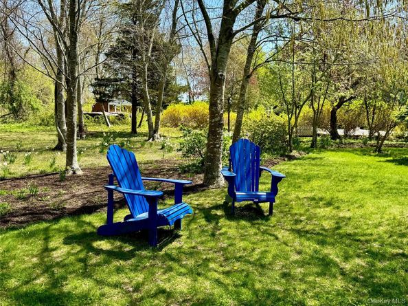 4 Simeon Road, Jamesport NY 11901