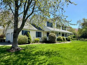 4 Simeon Road, Jamesport NY 11901