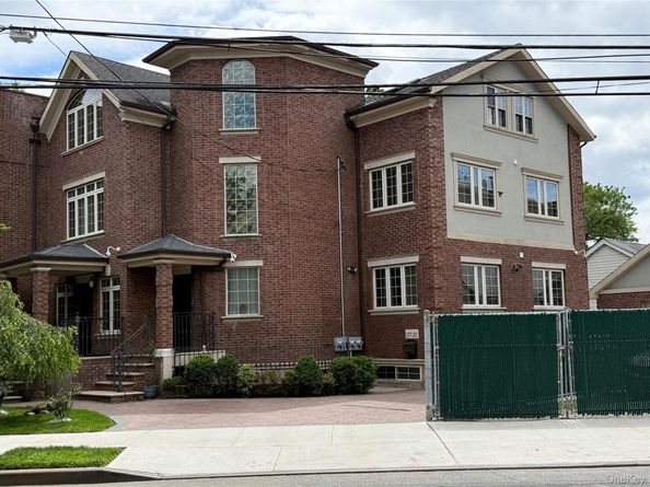 127-22 Kew Gardens Road, Kew Gardens NY 11415