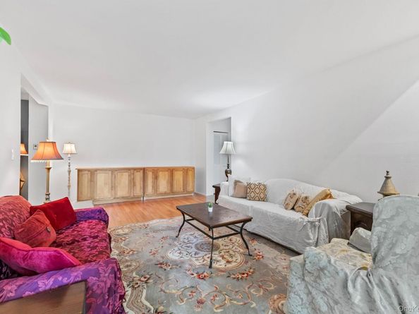 26 Fieldstone Drive 5B, Hartsdale NY 10530