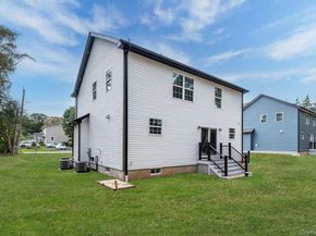 39 Lakeview Drive, Middle Island NY 11953