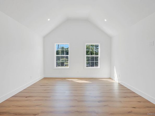 39 Lakeview Drive, Middle Island NY 11953