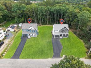 39 Lakeview Drive, Middle Island NY 11953