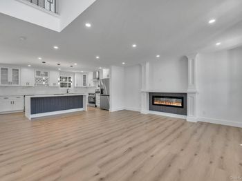 39 Lakeview Drive