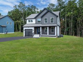 39 Lakeview Drive, Middle Island NY 11953