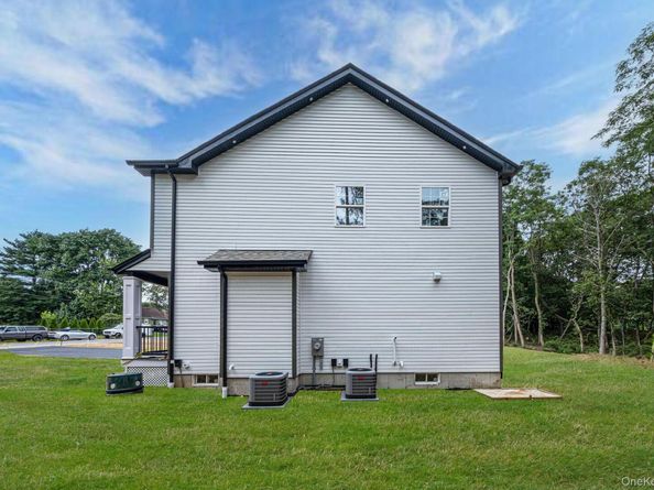 39 Lakeview Drive, Middle Island NY 11953