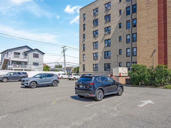 25 W Broadway 204, Long Beach NY 11561