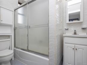 25 W Broadway 204, Long Beach NY 11561