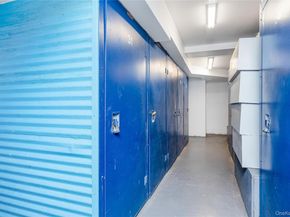 25 W Broadway 204, Long Beach NY 11561