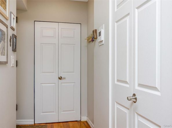 25 W Broadway 204, Long Beach NY 11561