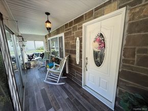 160 Laurance Lane, Ridge NY 11961