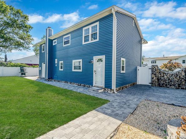 93 Maida Avenue, Deer Park NY 11729