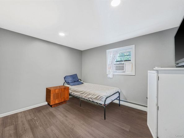 93 Maida Avenue, Deer Park NY 11729