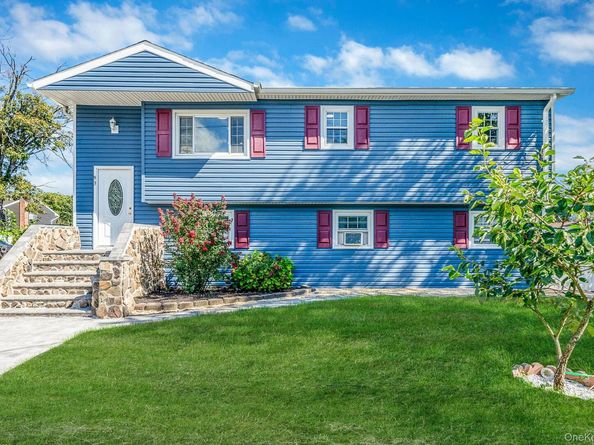 93 Maida Avenue, Deer Park NY 11729