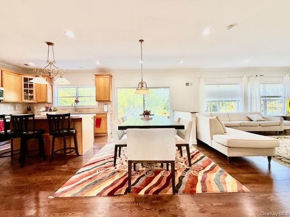 36 Ashley Circle, Manorville NY 11949