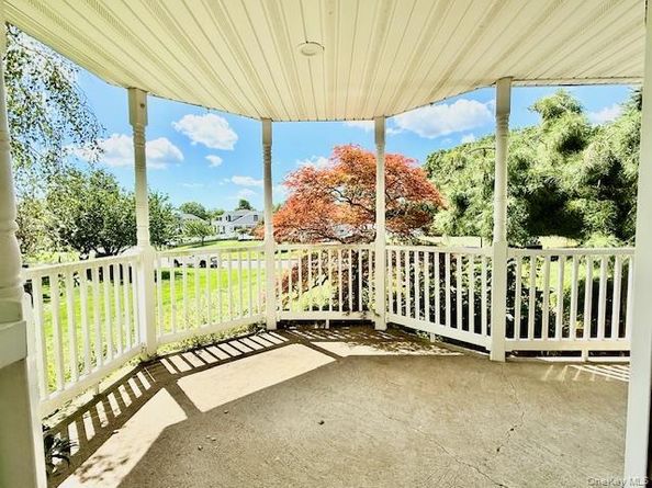 36 Ashley Circle, Manorville NY 11949