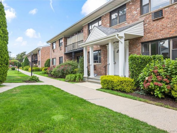 216 Fulton Street 1F, Farmingdale NY 11735