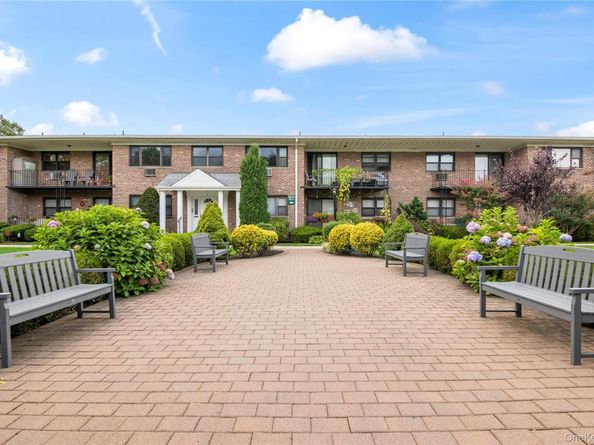 216 Fulton Street 1F, Farmingdale NY 11735
