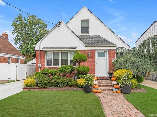 69 Lamberson Street, Valley Stream NY 11580